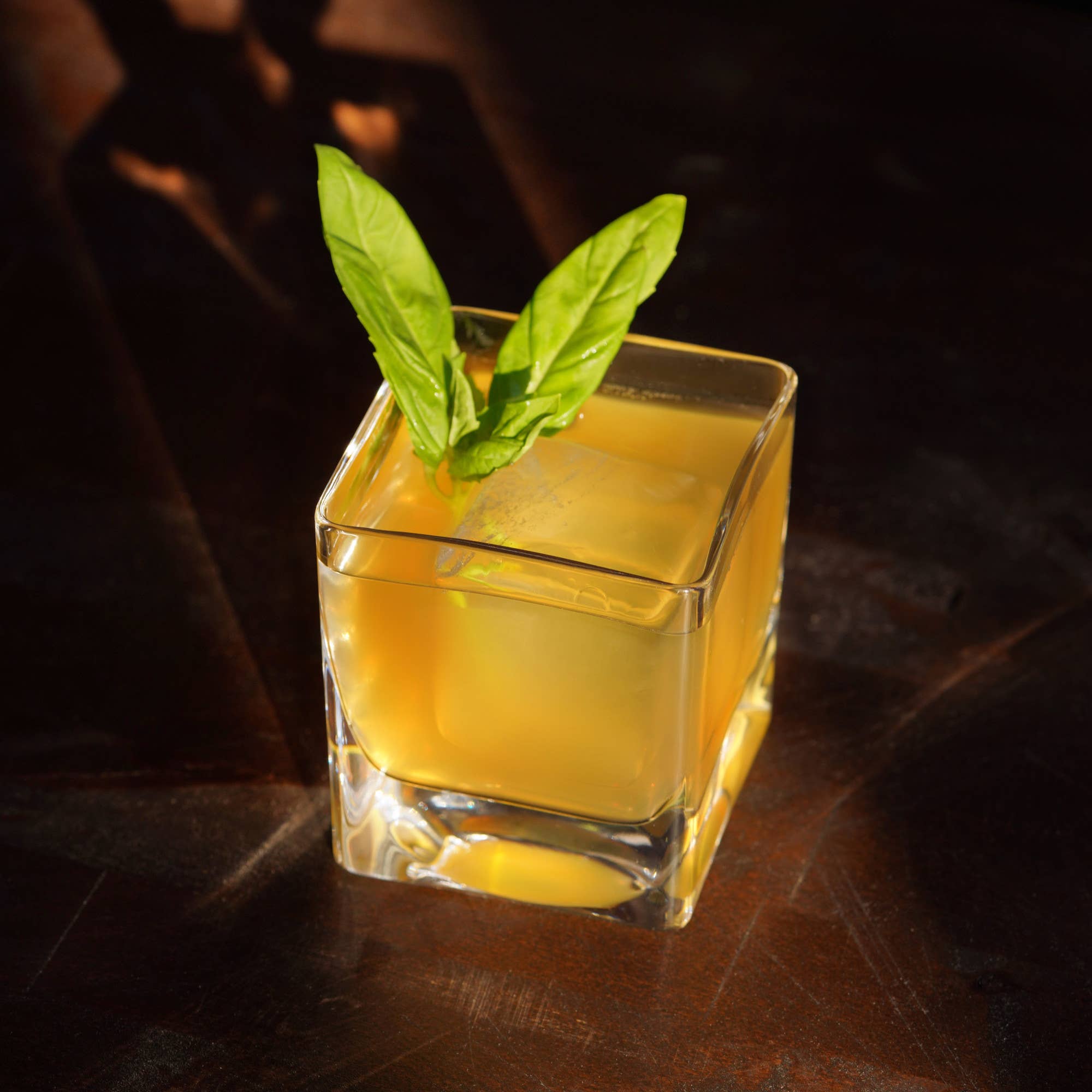 Braque Heavy Base Square Crystal Rocks Glasses