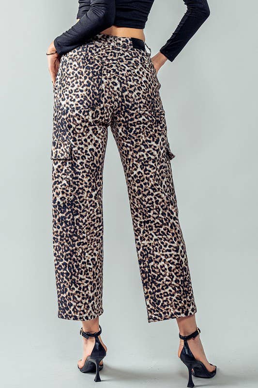 Cropped Leopard Cargo Pants