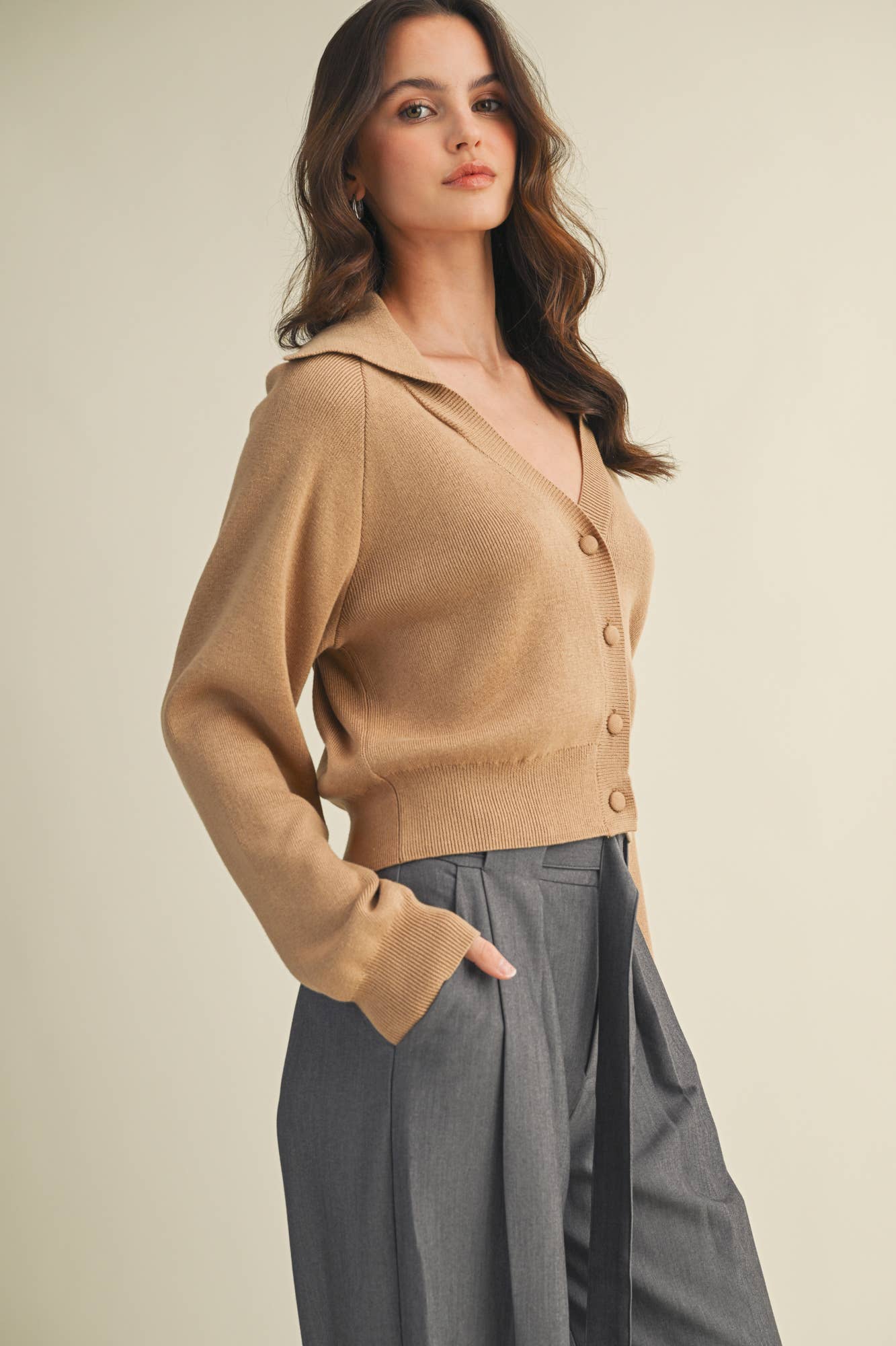 Wide Collar Cardigan