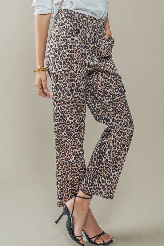 Cropped Leopard Cargo Pants