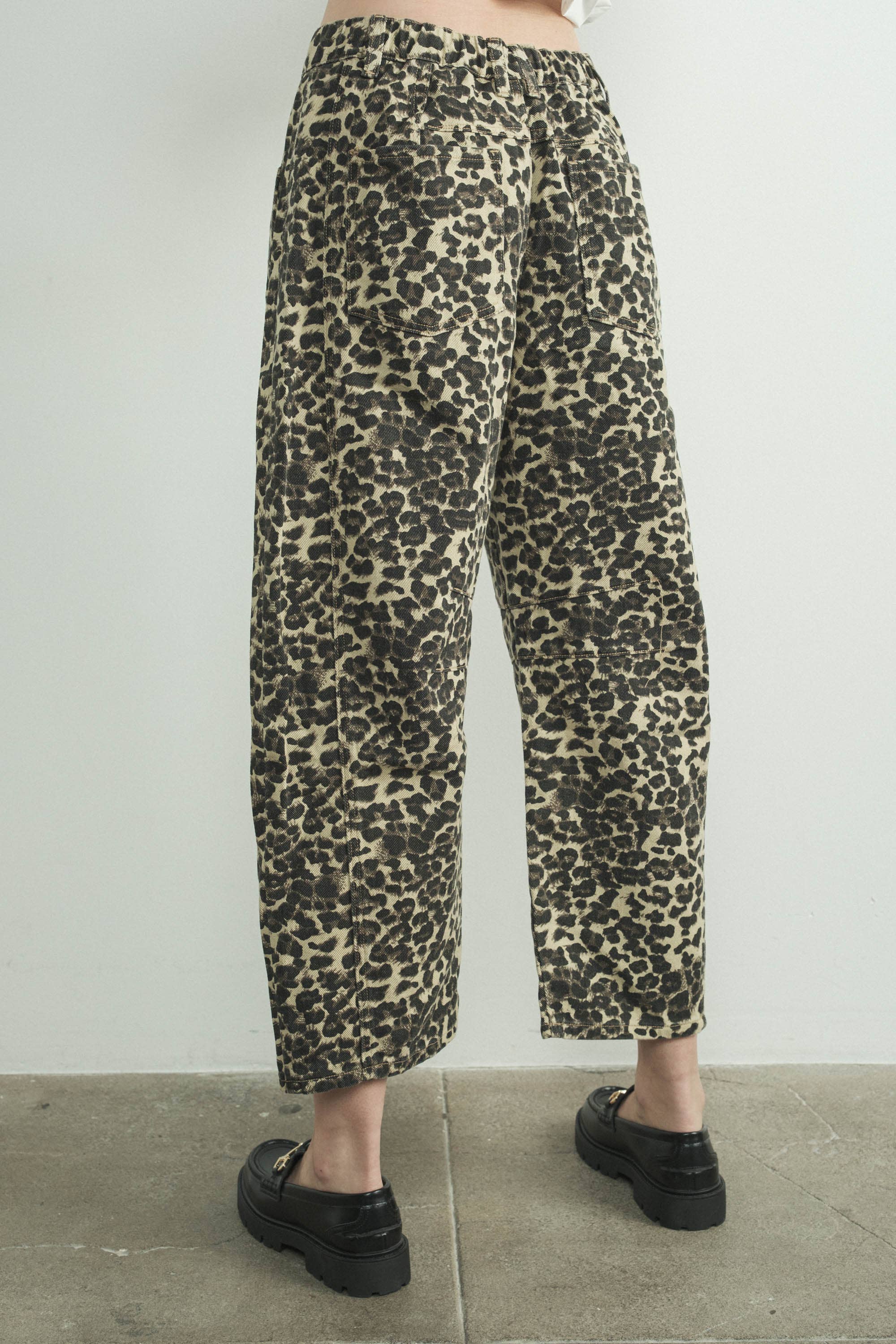 Leopard Barrel Jeans