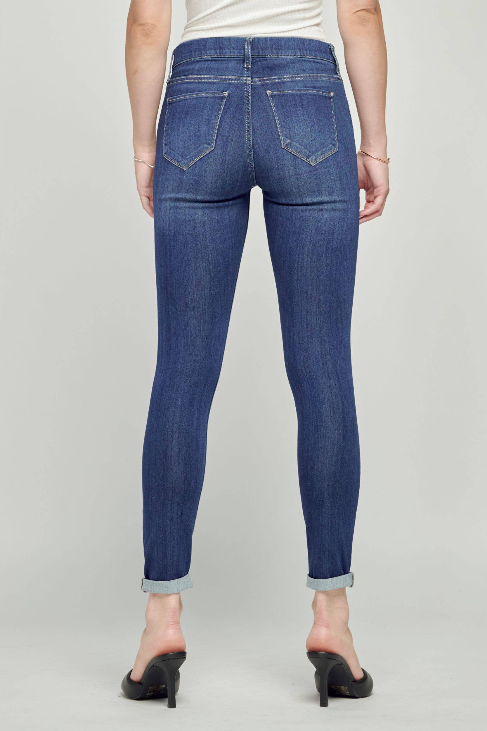 Mid Rise Pull-On Skinny