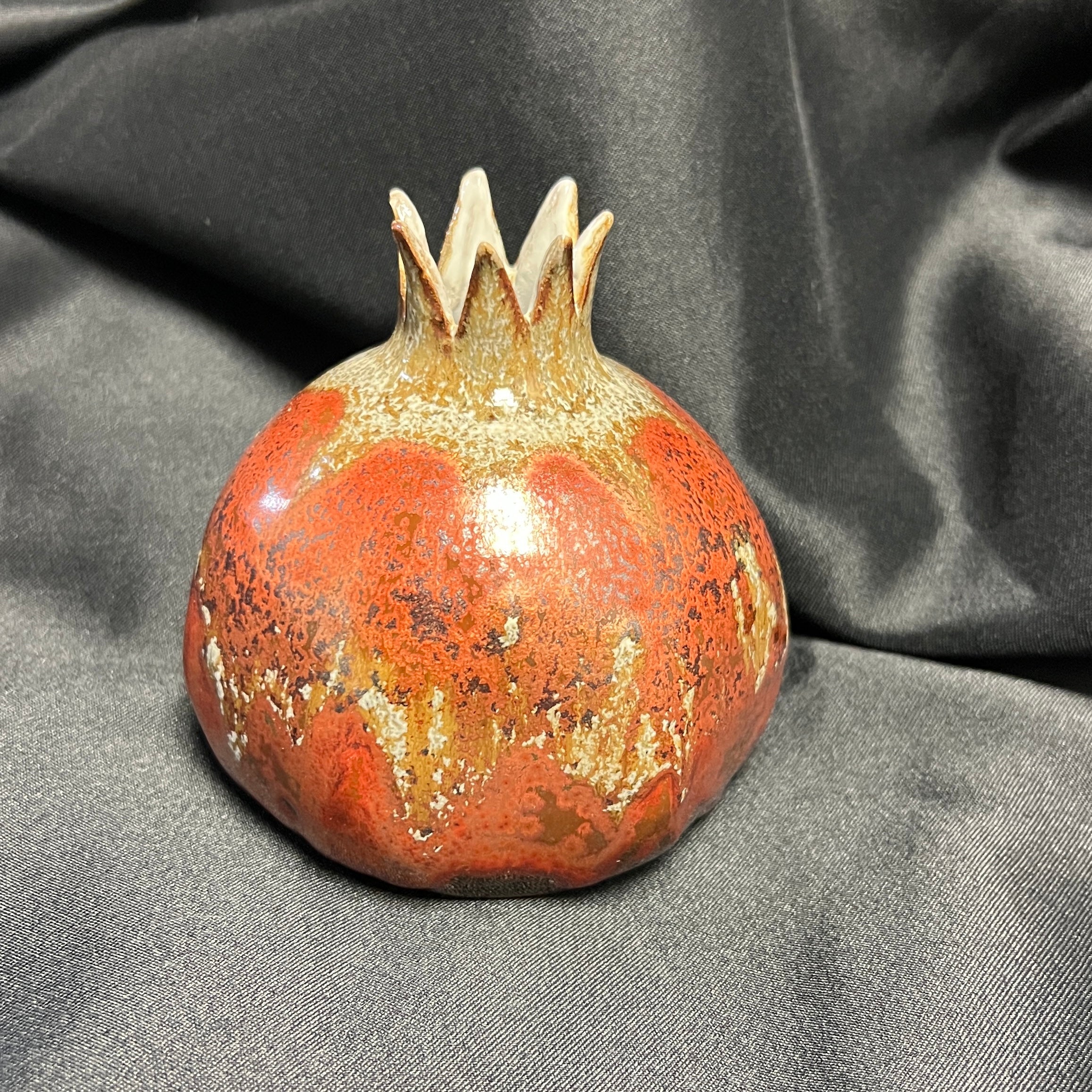 Peels Pots Pomegranate Bud Vase