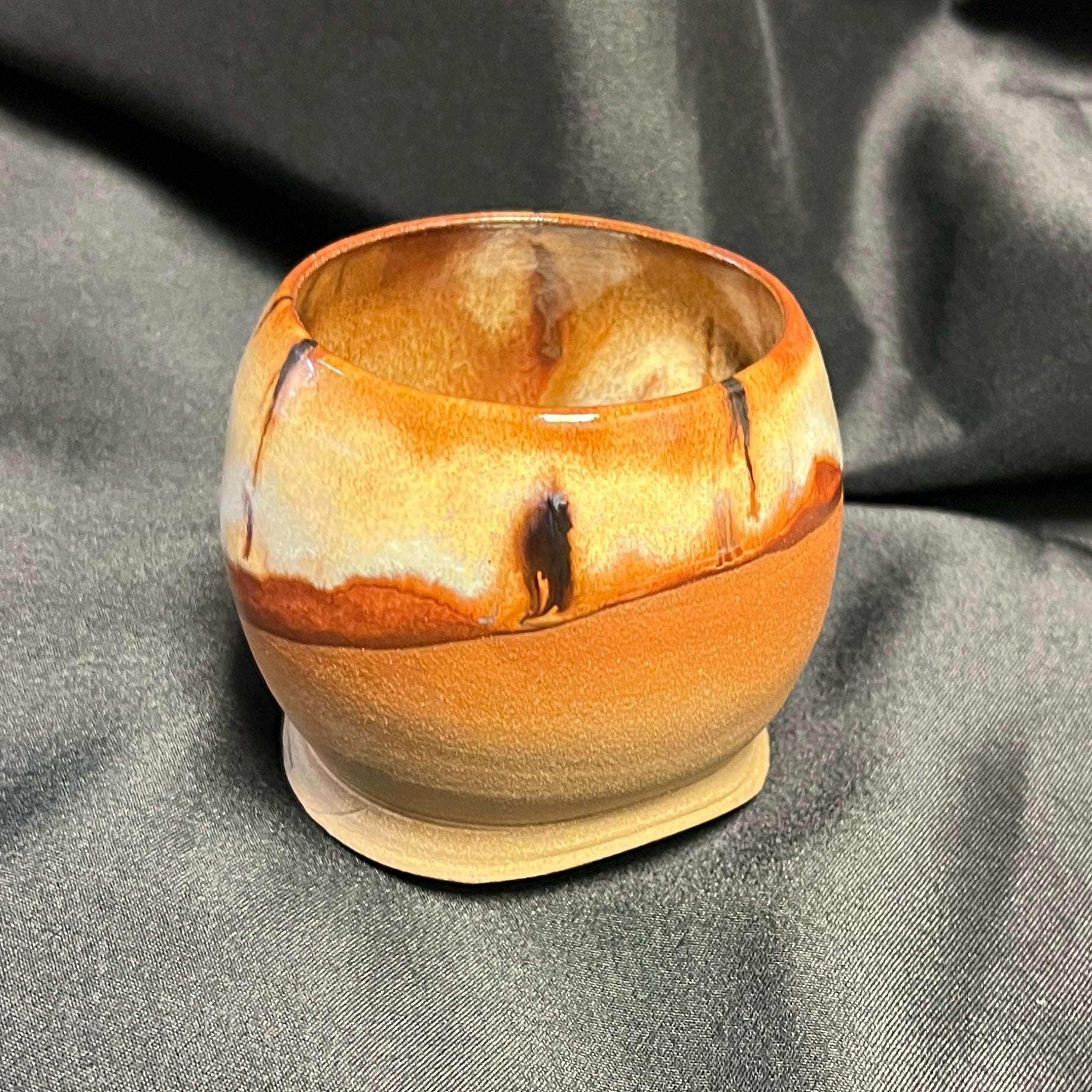 Spotted Thumb Cups