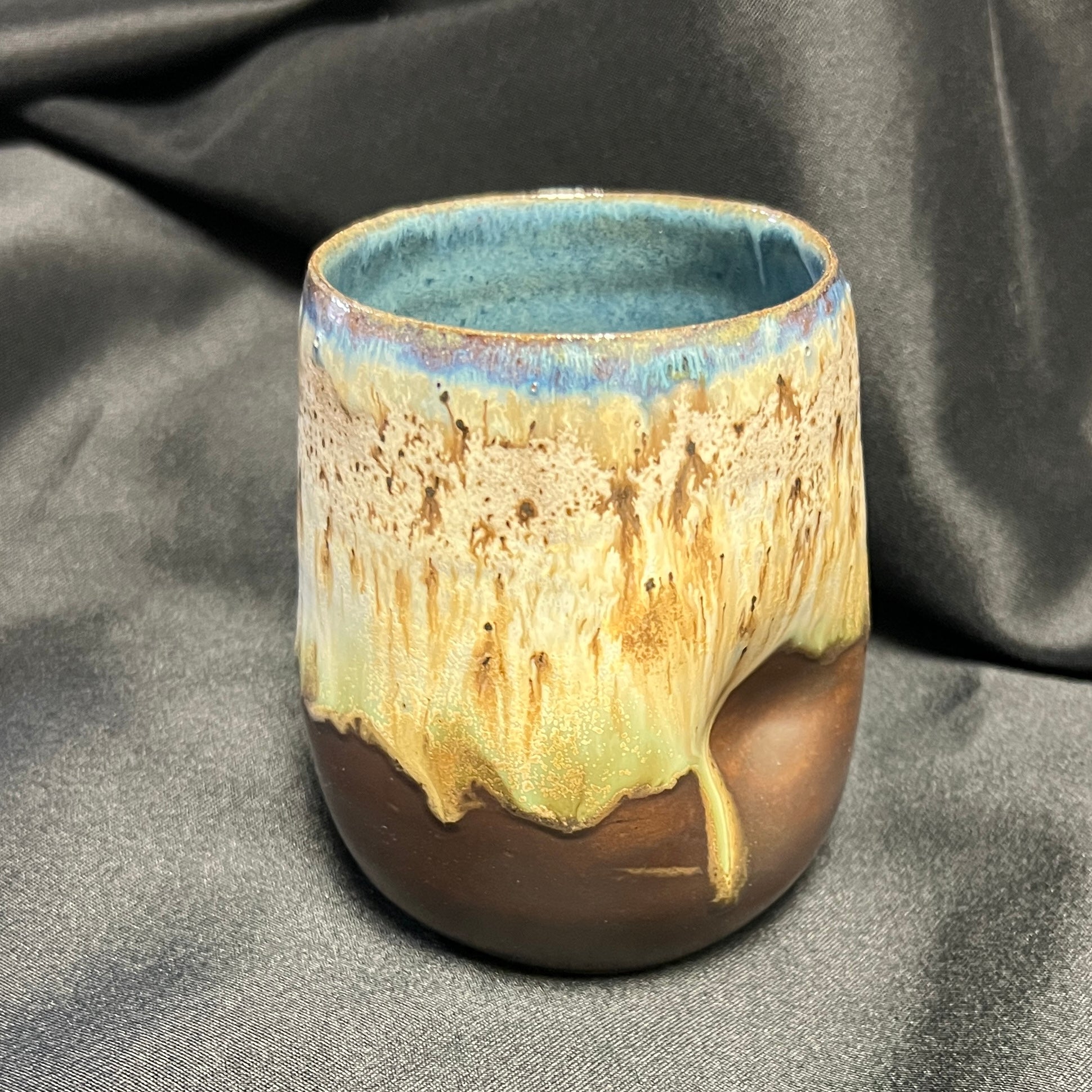 Speckle Thumb Cups