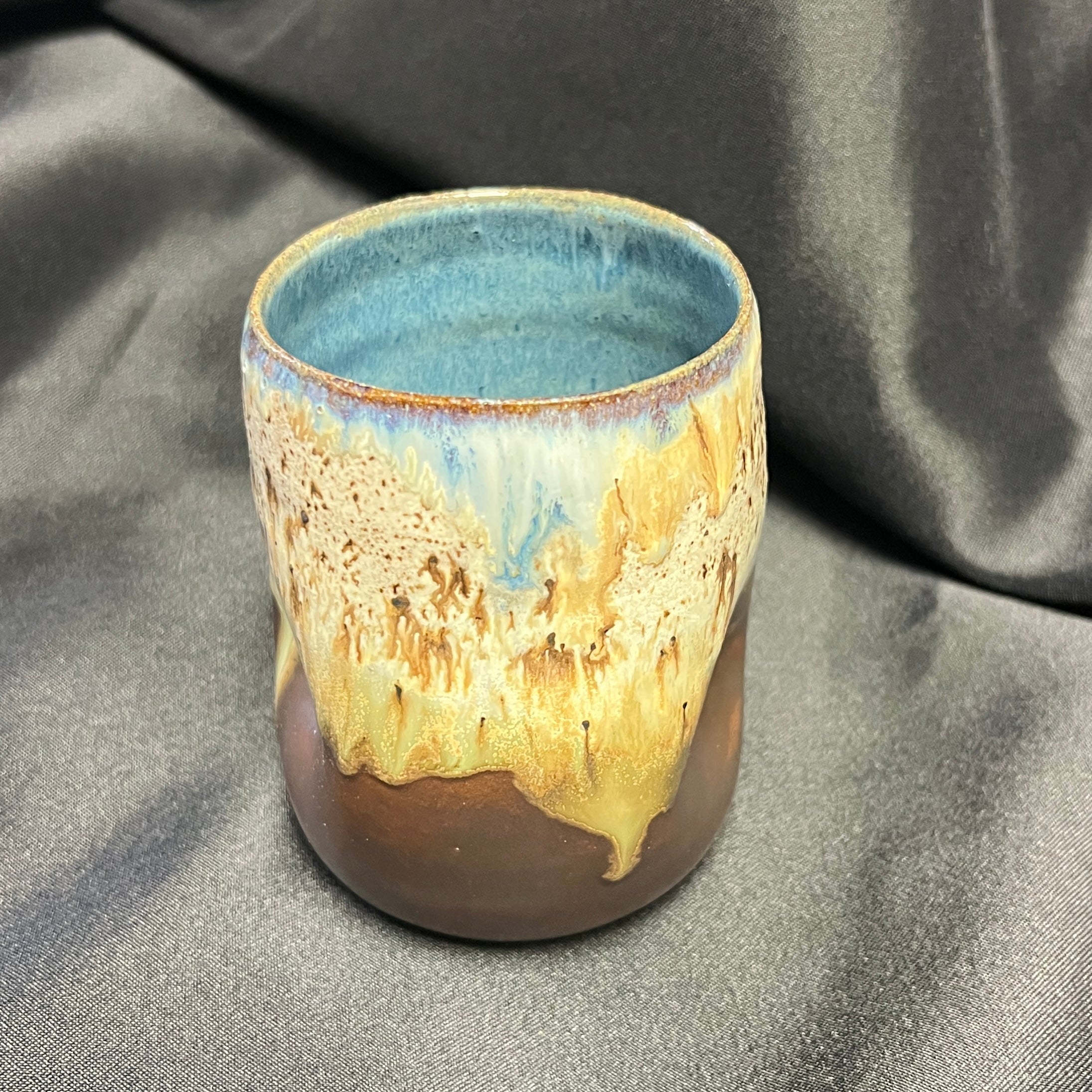 Speckle Thumb Cups