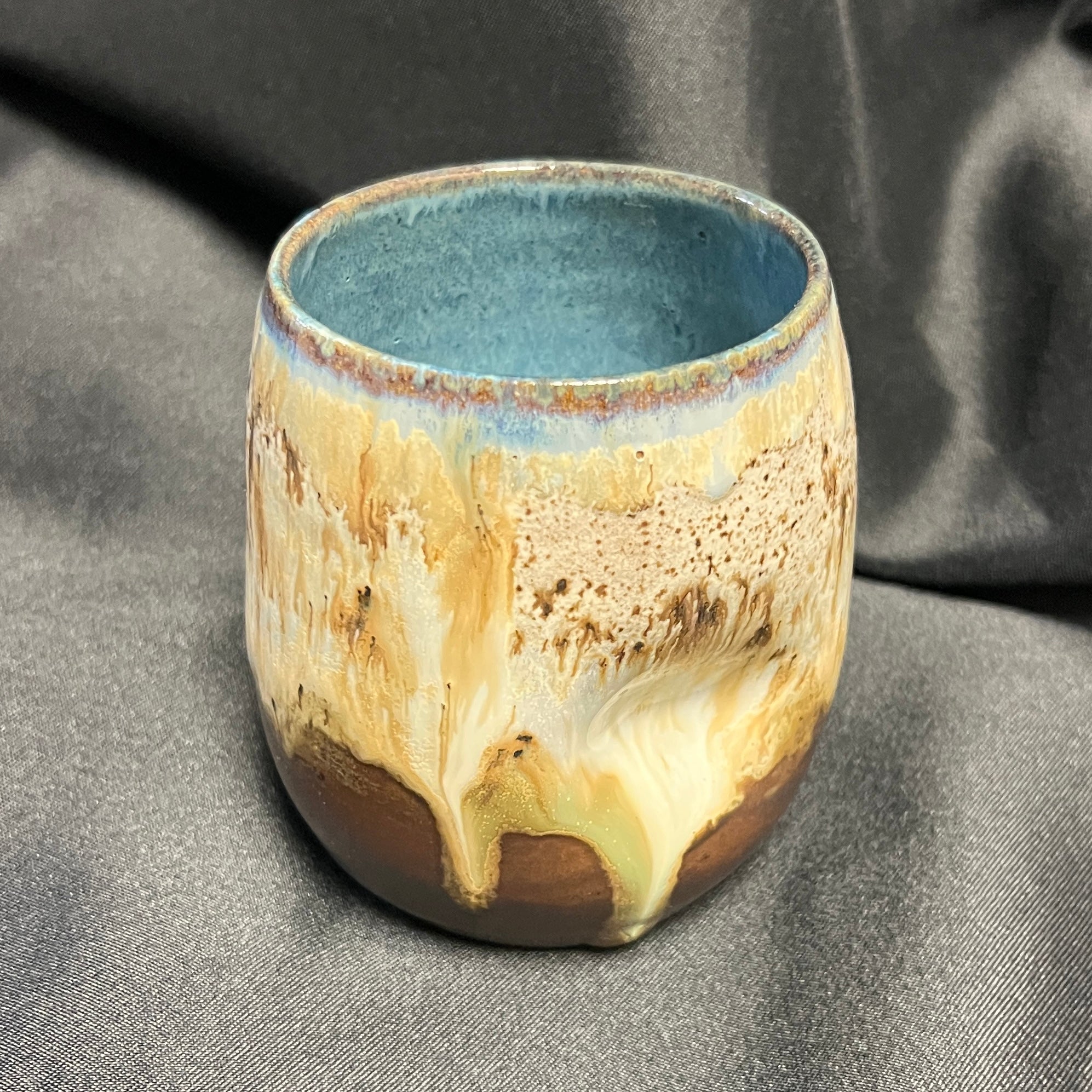 Speckle Thumb Cups