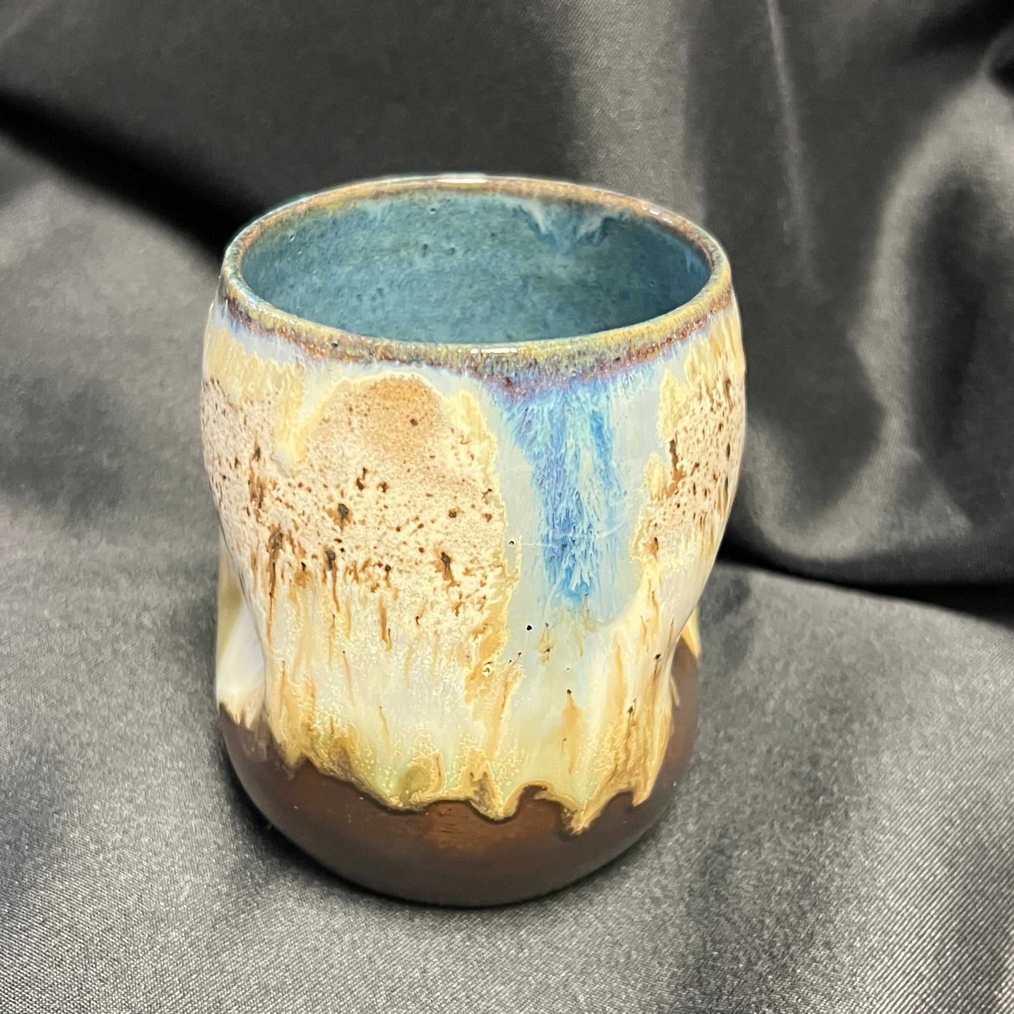 Speckle Thumb Cups