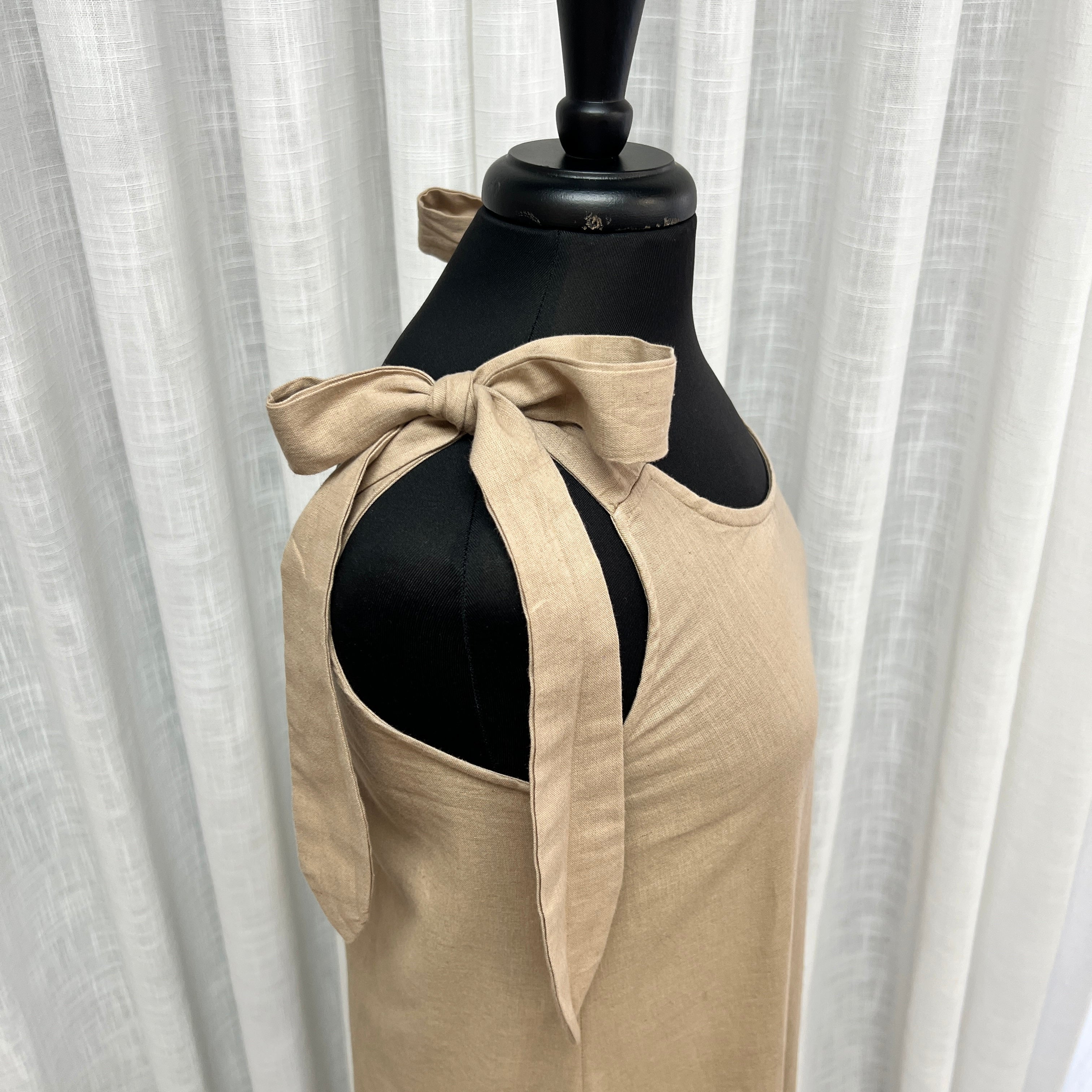 La Lou One Size Tie Midi Dress