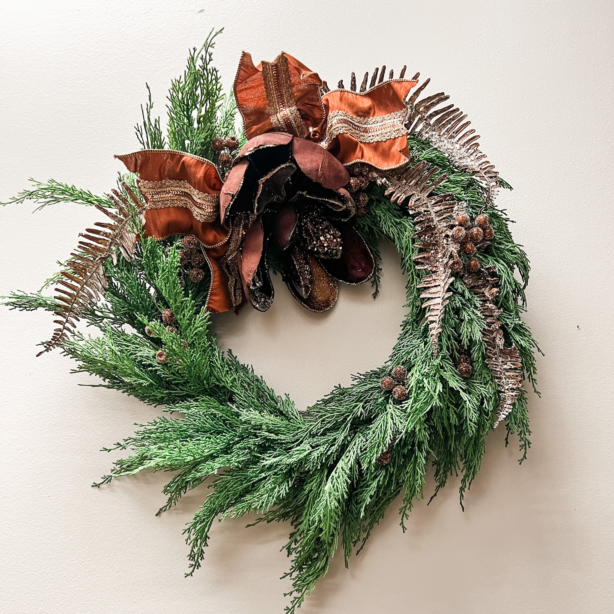 Cedar Wreath w/ Magnolia & Fern