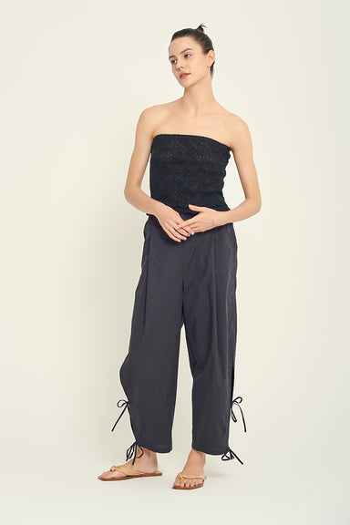 cotton poplin pants with double side tie at the ankle